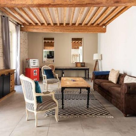 La Tour 1 Appartement Au Coeur Du Centre Ville リル・シュル・ラ・ソルギュ エクステリア 写真