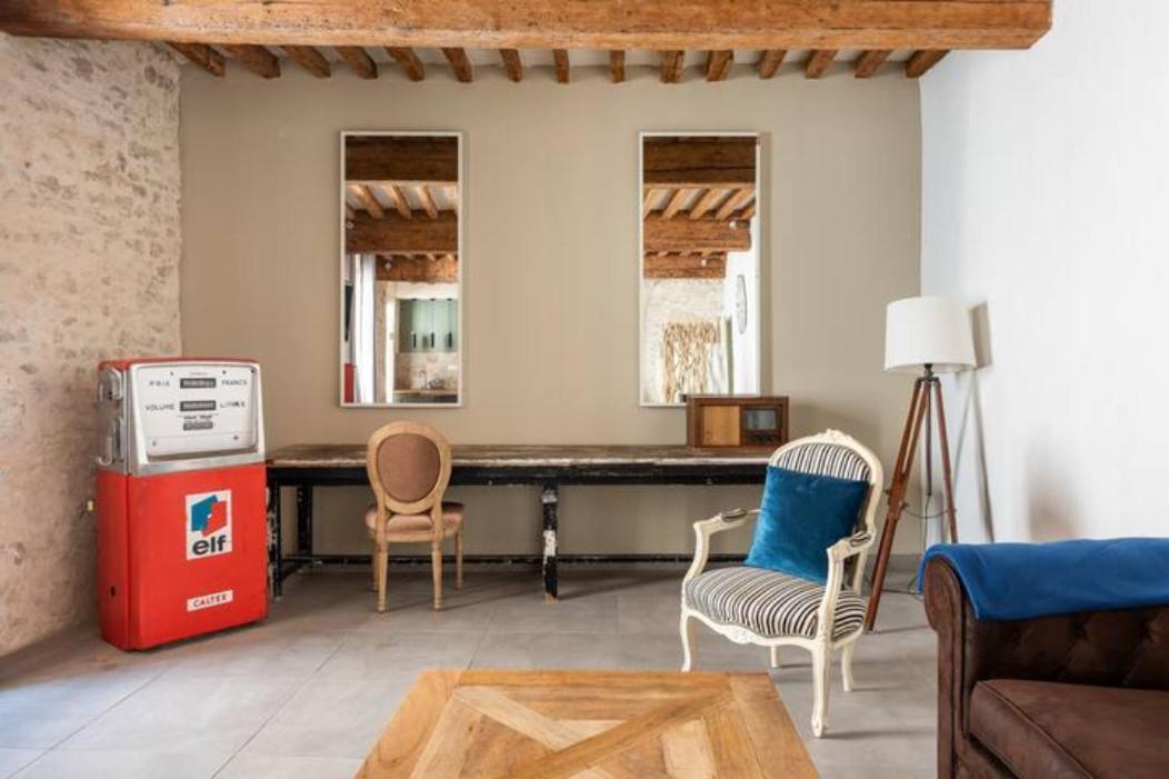 La Tour 1 Appartement Au Coeur Du Centre Ville リル・シュル・ラ・ソルギュ エクステリア 写真